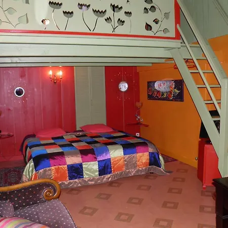 Au 10 D'aygu Bed & Breakfast