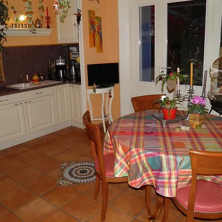 Au 10 D'aygu * Montelimar