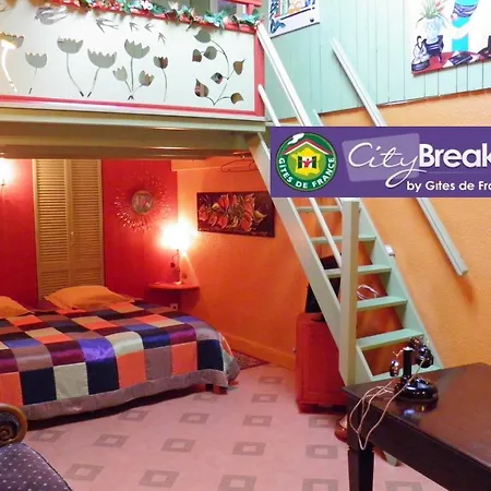 Au 10 D'aygu Bed & Breakfast